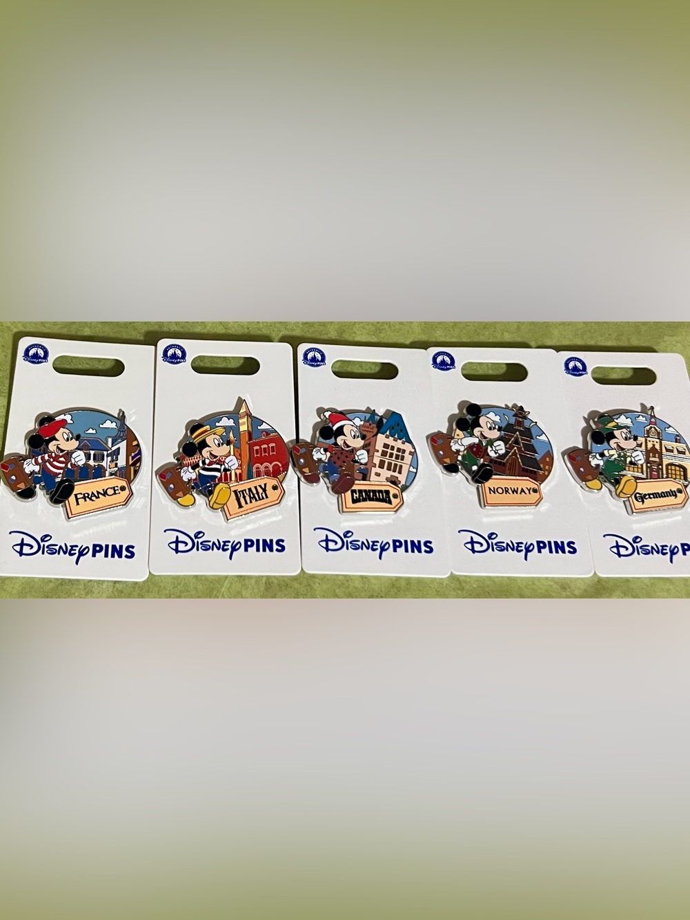 5 Mickey Epcot Pins Collection